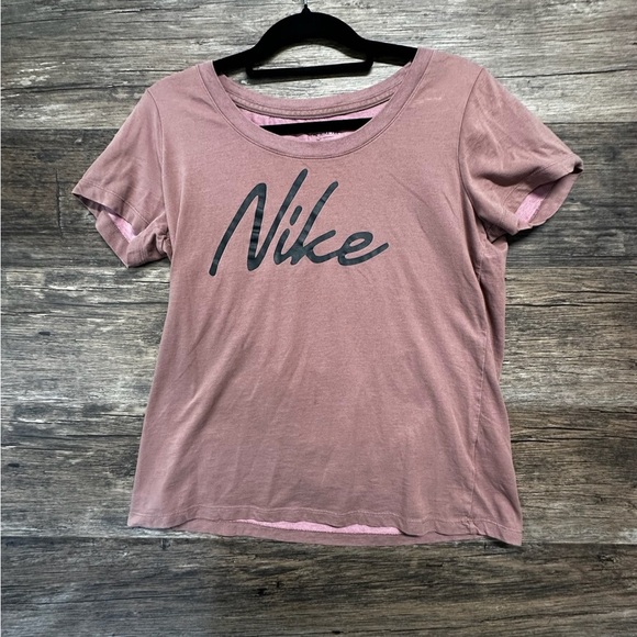 Nike Pink Crop Relaxed Tee - Picture 1 of 6